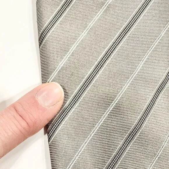 Hugo Boss Grey stripe tie NWT